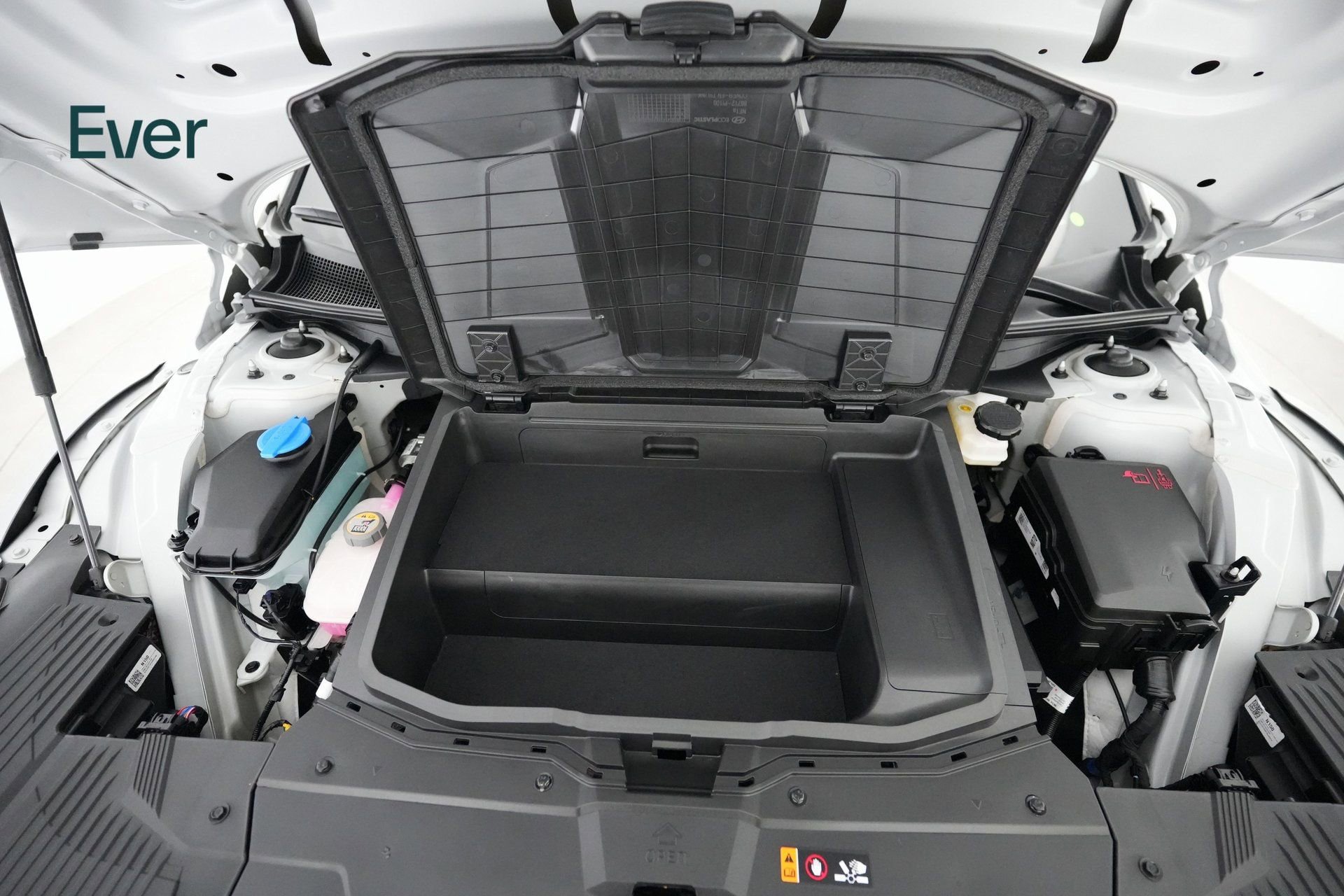 Used 2025 Hyundai Ioniq 5 Limited image 25