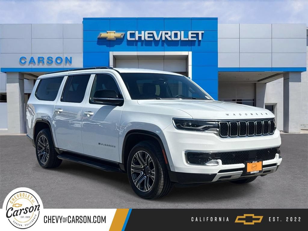 Used 2024 Jeep Wagoneer L Series II w/ Flexible Seating Group RWD image 1