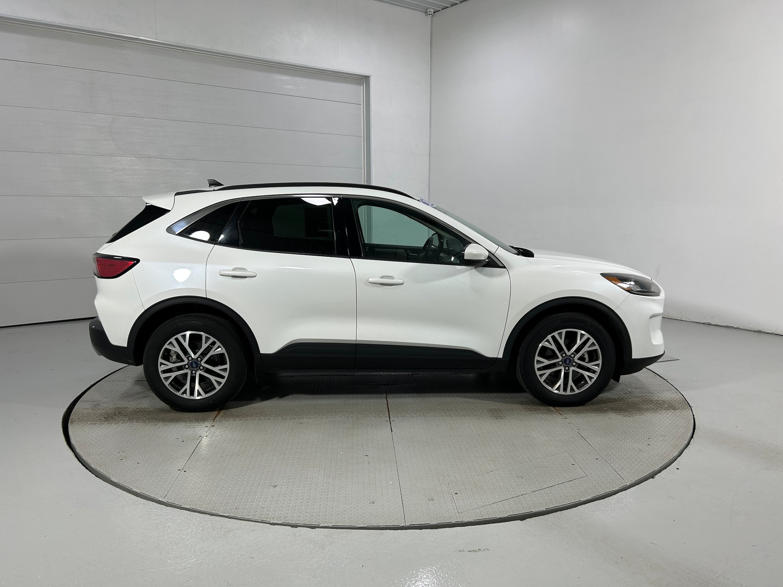 Used 2020 Ford Escape SEL AWD/4WD image 35