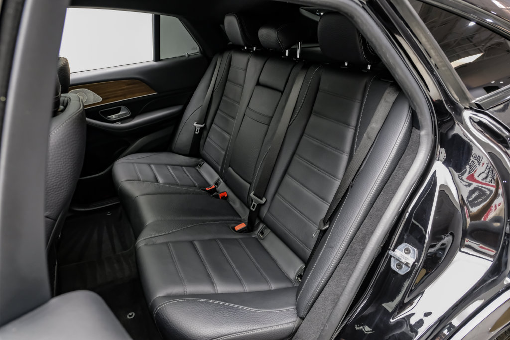 Used 2025 Mercedes-Benz GLE 450 4MATIC Coupe image 38