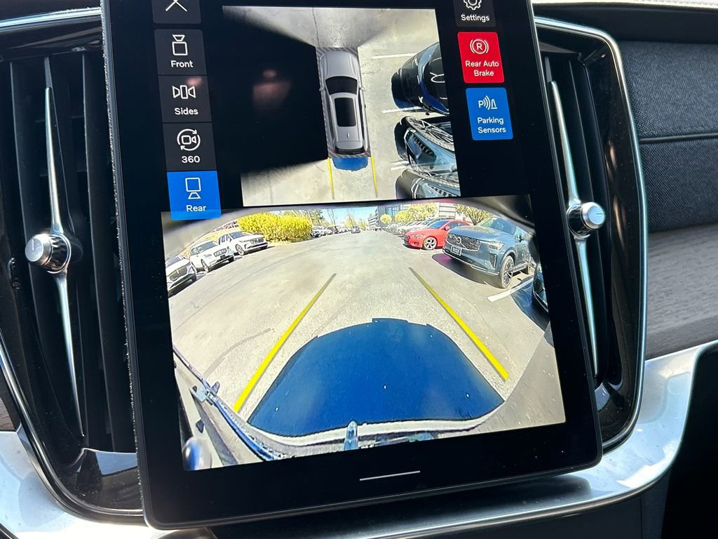 Used 2026 Volvo XC90 B6 Plus w/ Protection Package Premier AWD/4WD image 17