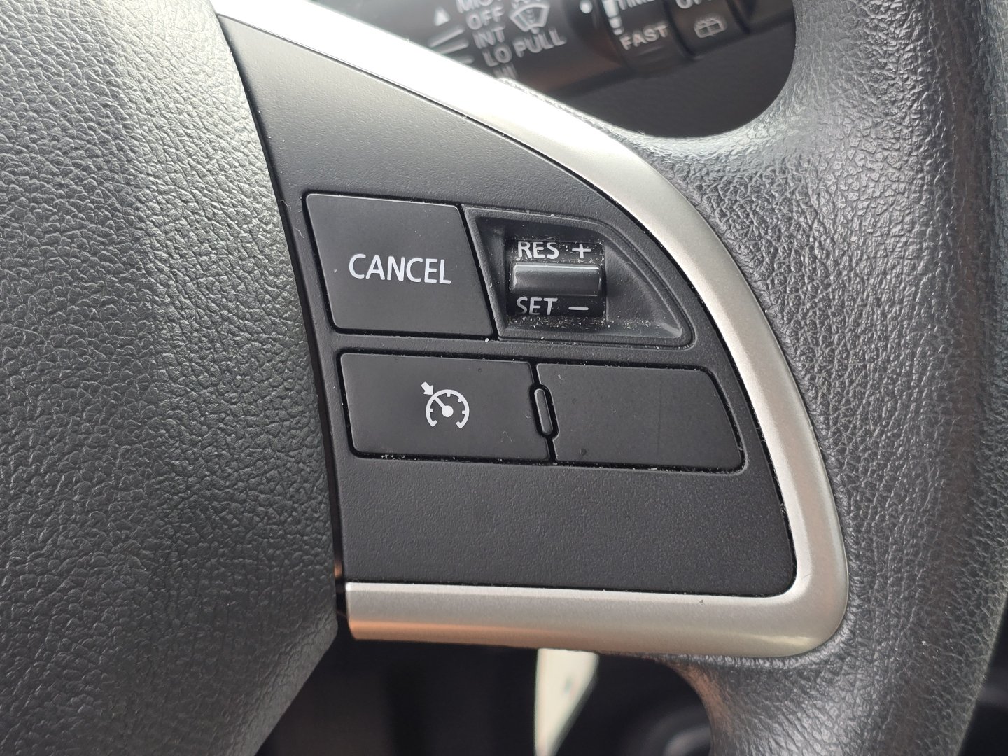 Used 2024 Mitsubishi Mirage ES FWD image 11