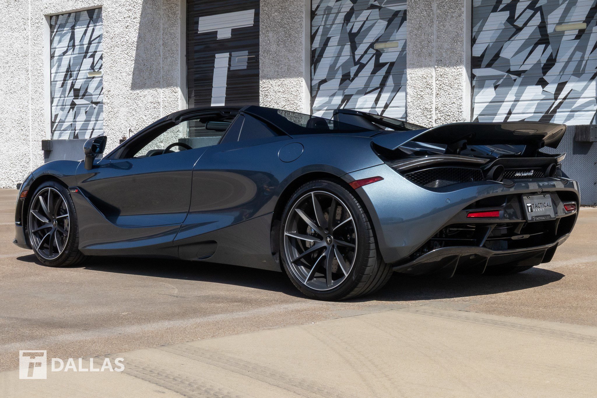 Used 2020 McLaren 720S Spider image 10