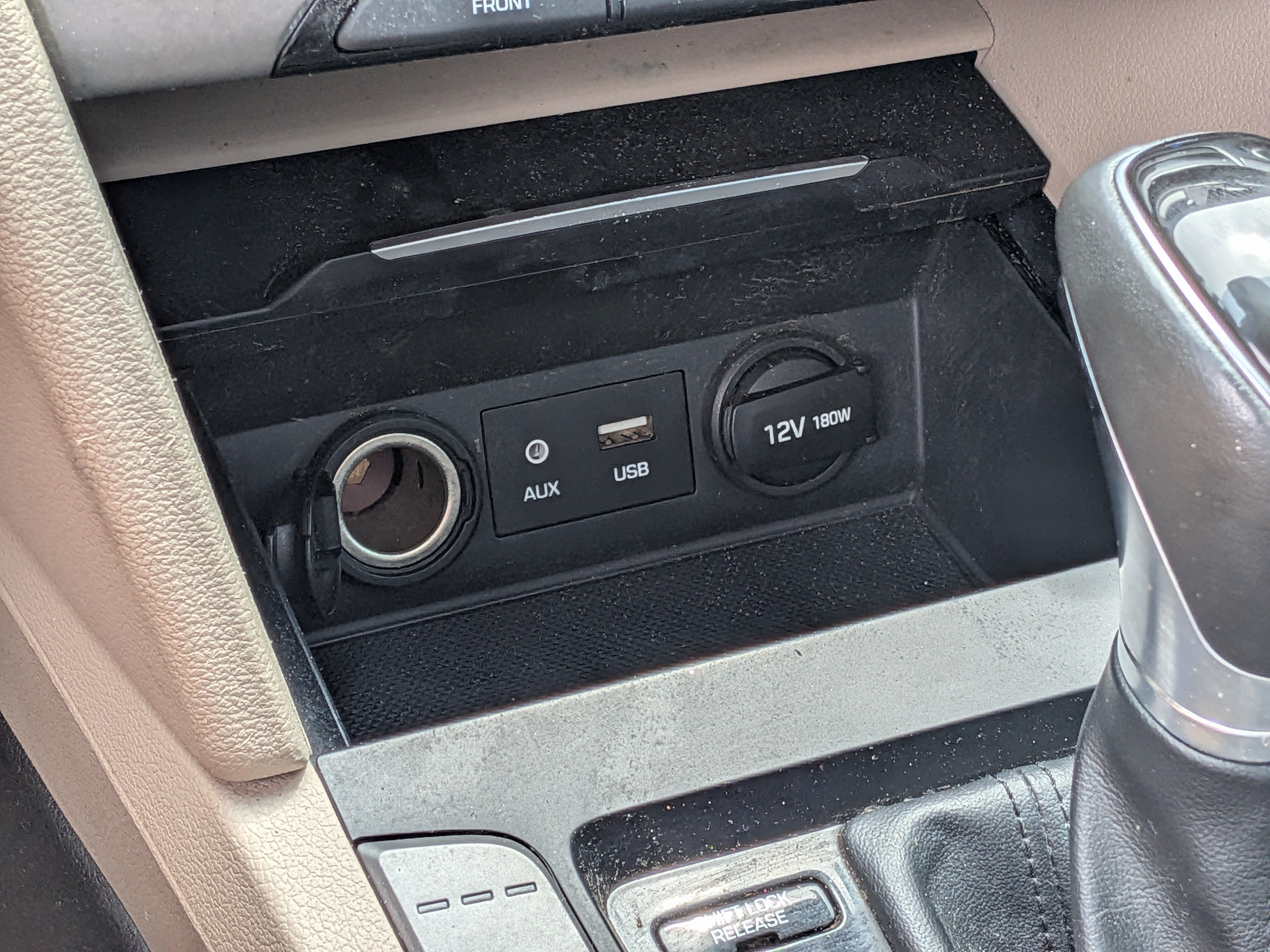 Used 2018 Hyundai Elantra Value Edition FWD image 31