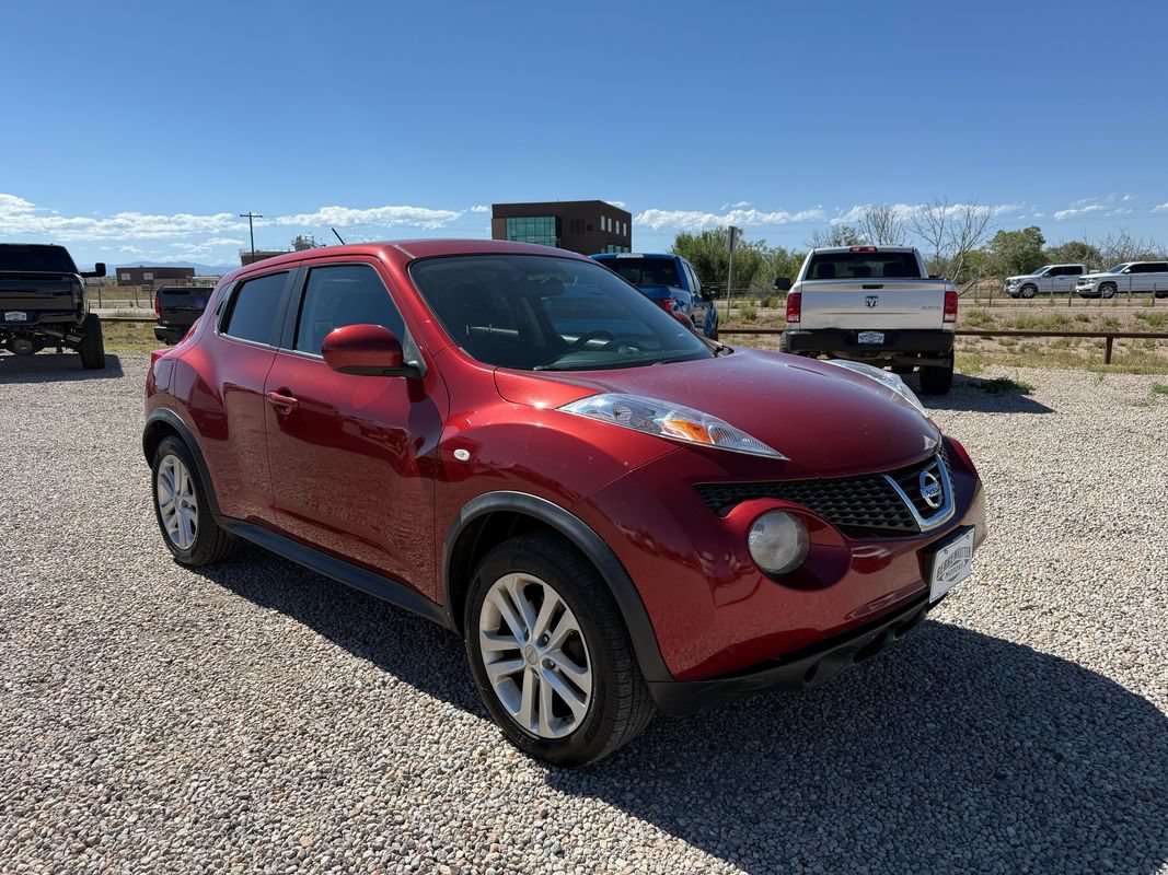 Used 2014 Nissan Juke S AWD/4WD image 2