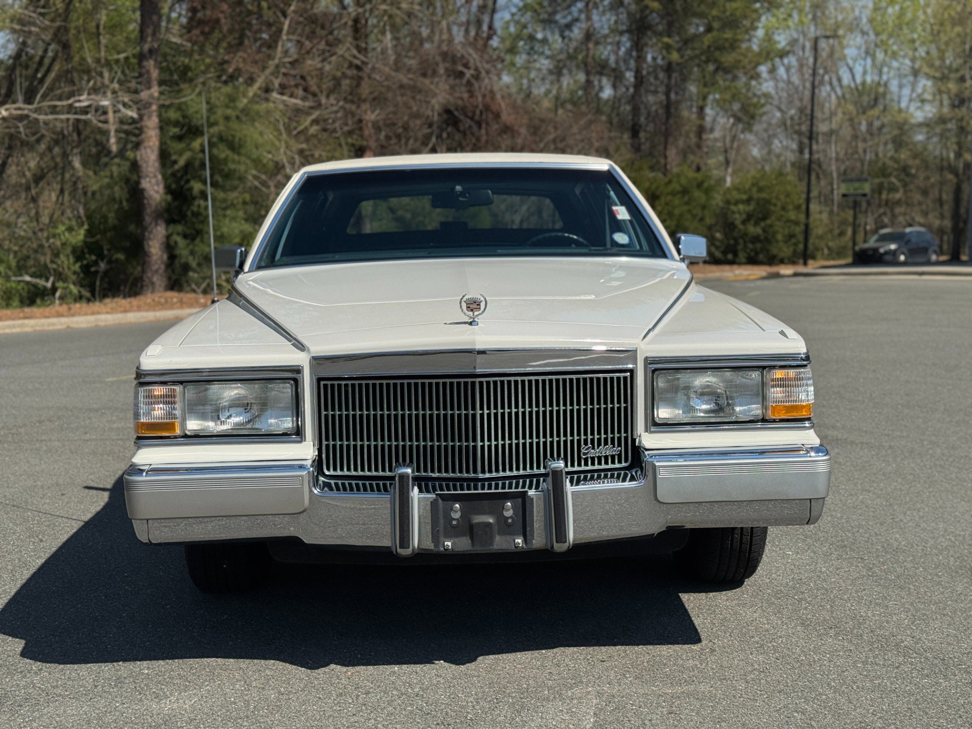Used 1991 Cadillac Brougham image 2