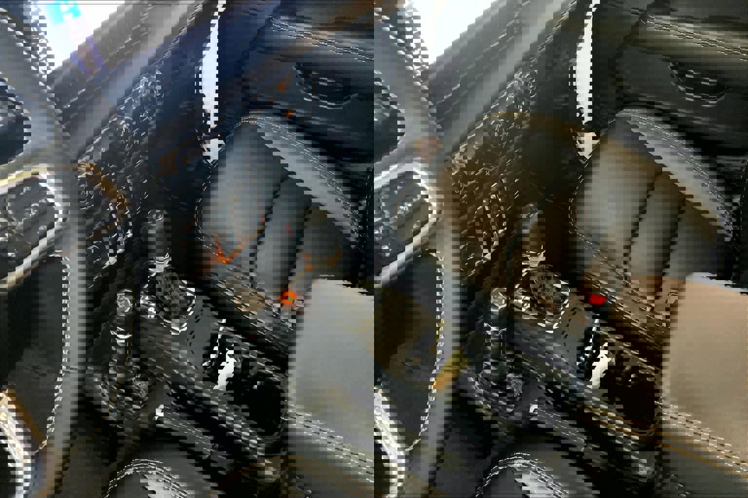 Used 2025 Jeep Wrangler Sahara w/ Safety Group image 16