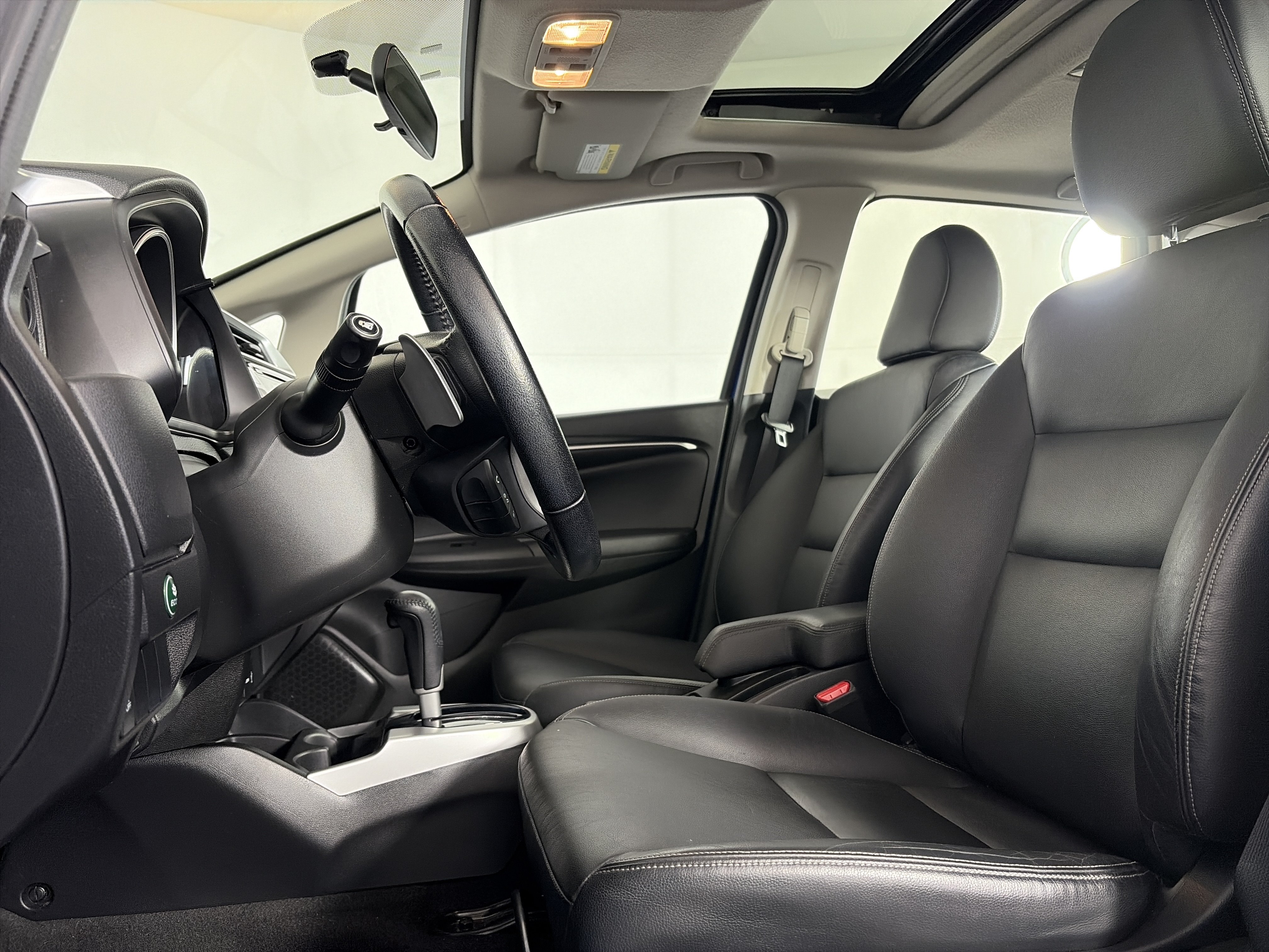 Used 2017 Honda Fit EX-L image 6