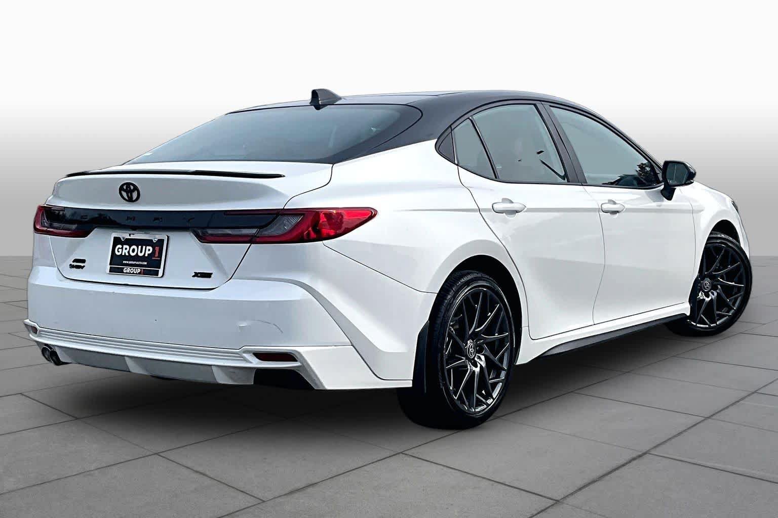 Used 2025 Toyota Camry XSE AWD/4WD image 13
