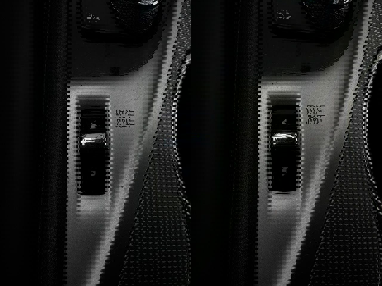 Used 2016 INFINITI Q50 3.0t Premium w/ 3.0T Premium Plus Package RWD image 24