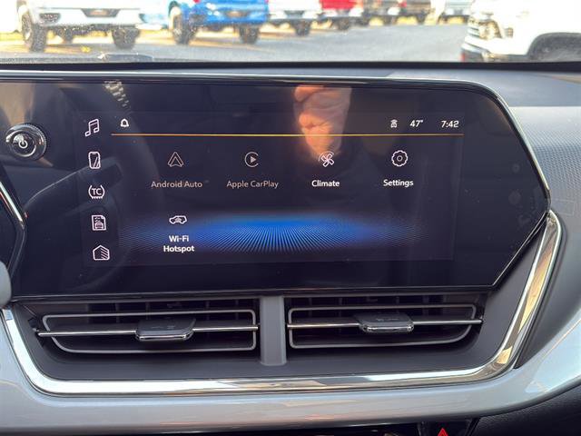 New 2026 Chevrolet Trax LT w/ Sunroof Package image 19