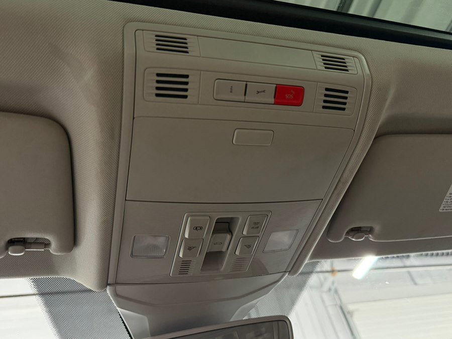 Used 2019 Volkswagen Jetta SEL image 23