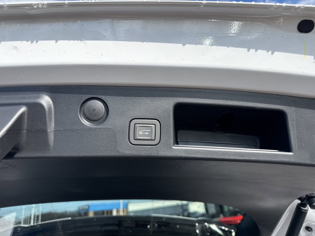 New 2026 Chevrolet Equinox LT w/ Convenience Package II image 30