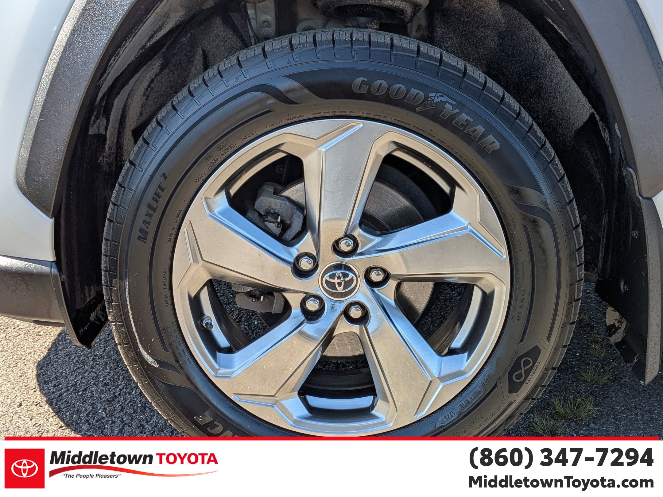 Used 2019 Toyota RAV4 Limited w/ Limited Grade Weather Package AWD/4WD image 9