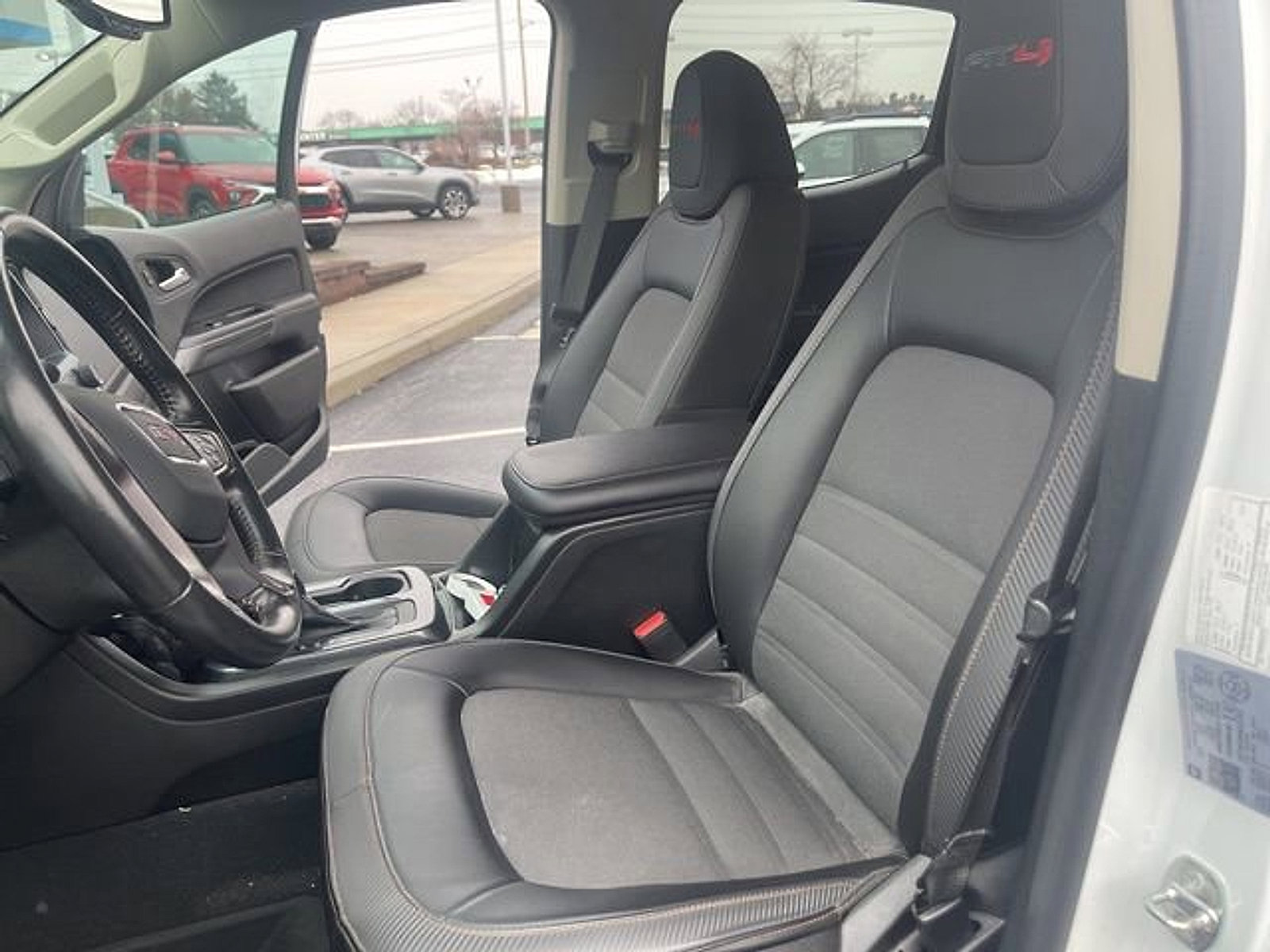 Certified 2022 GMC Canyon AT4 image 12