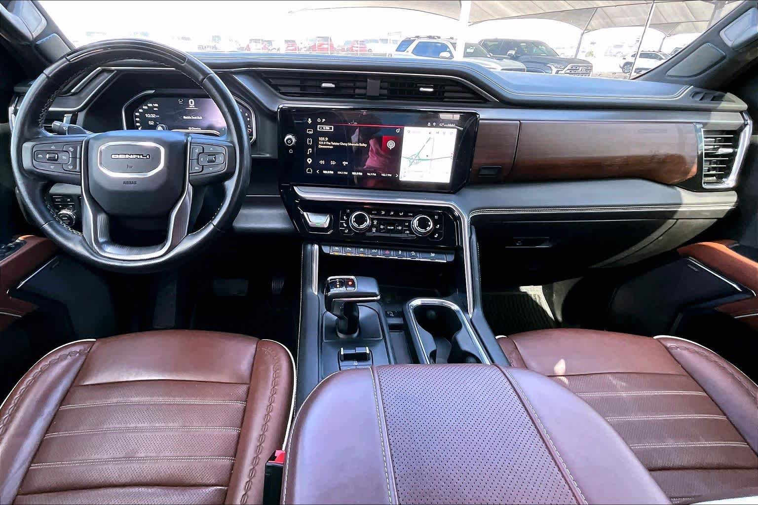 Used 2023 GMC Sierra 1500 Denali Ultimate AWD/4WD image 15