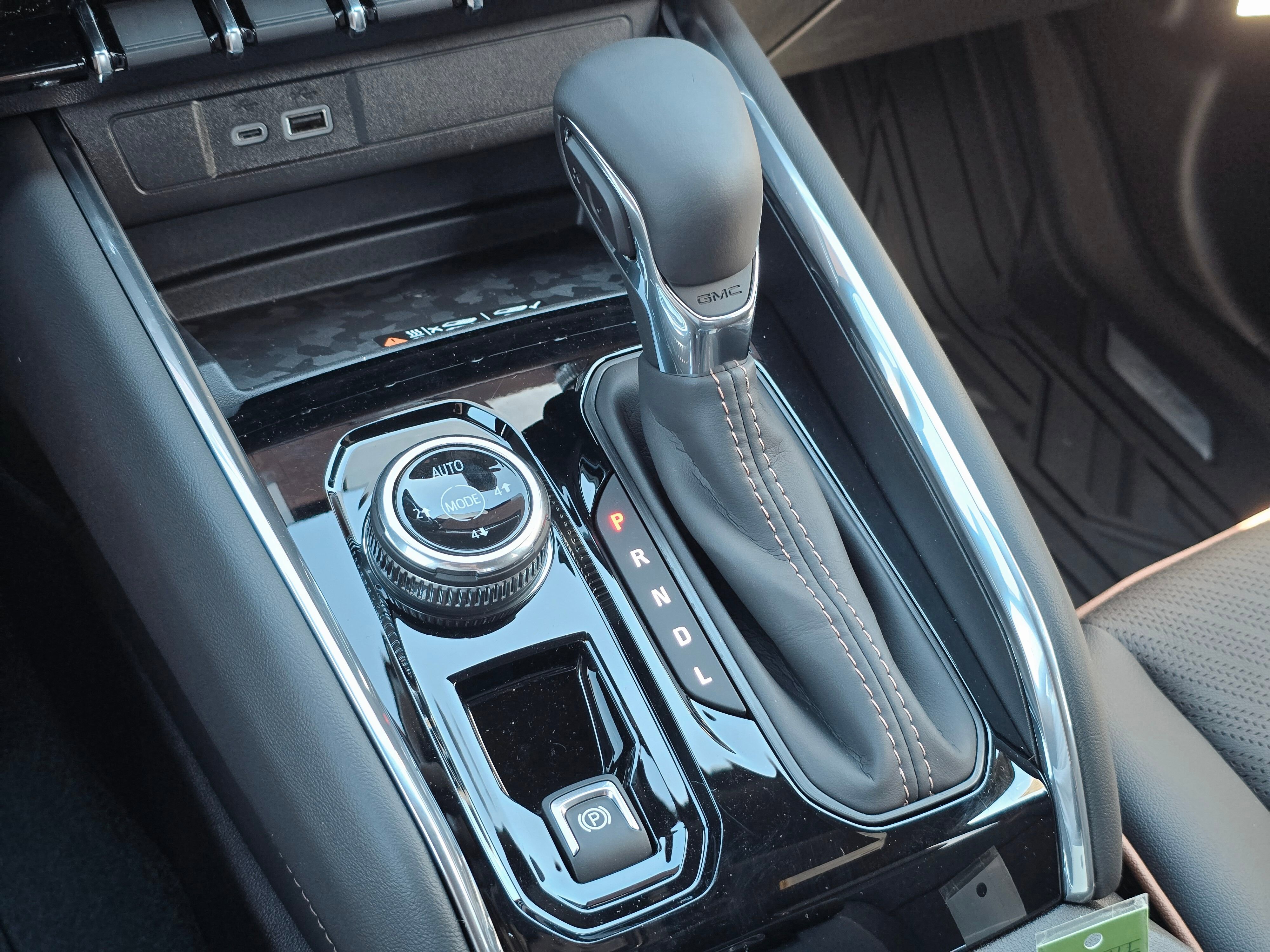 New 2026 GMC Canyon AT4 w/ Technology Plus Package image 23