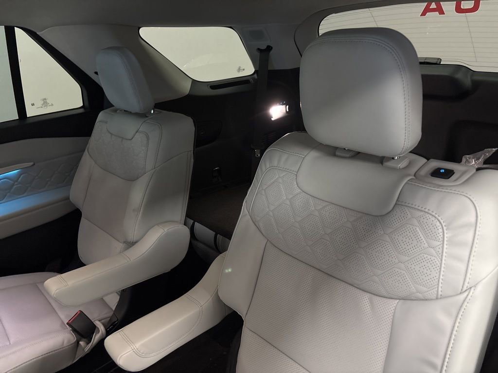 New 2026 Ford Explorer Platinum w/ LUX Leather Package image 25