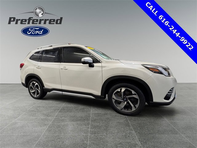 Used 2024 Subaru Forester Touring w/ Pop Package 2 image 10