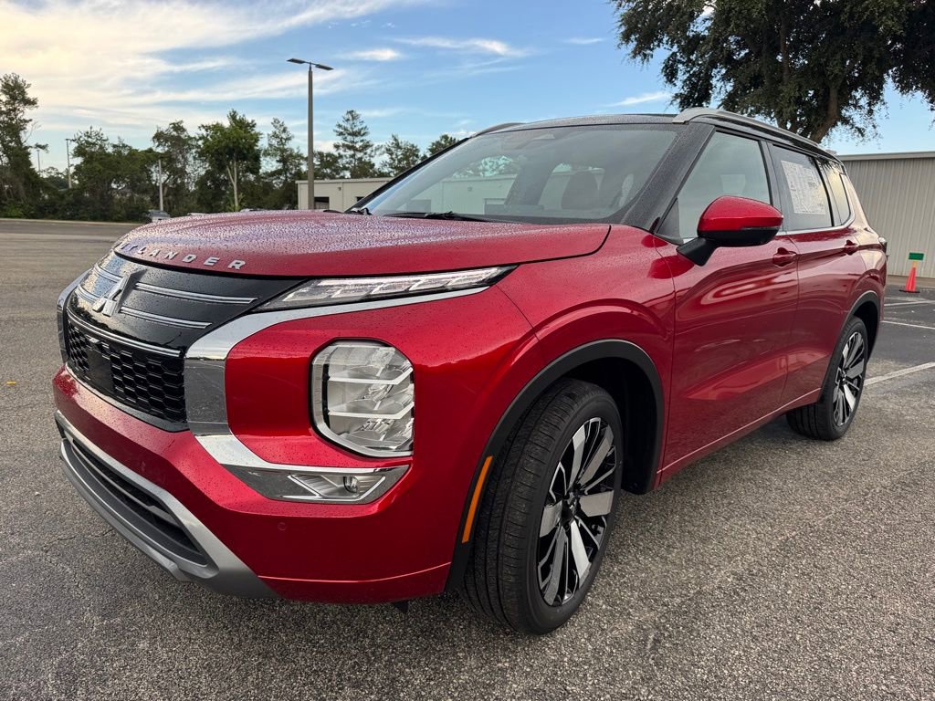 New 2025 Mitsubishi Outlander SEL image 3