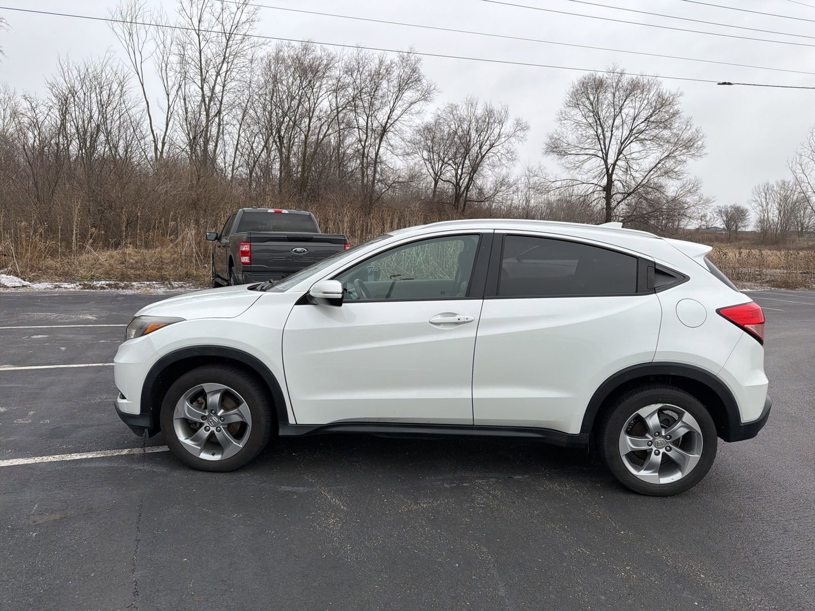 Used 2017 Honda HR-V EX-L image 3