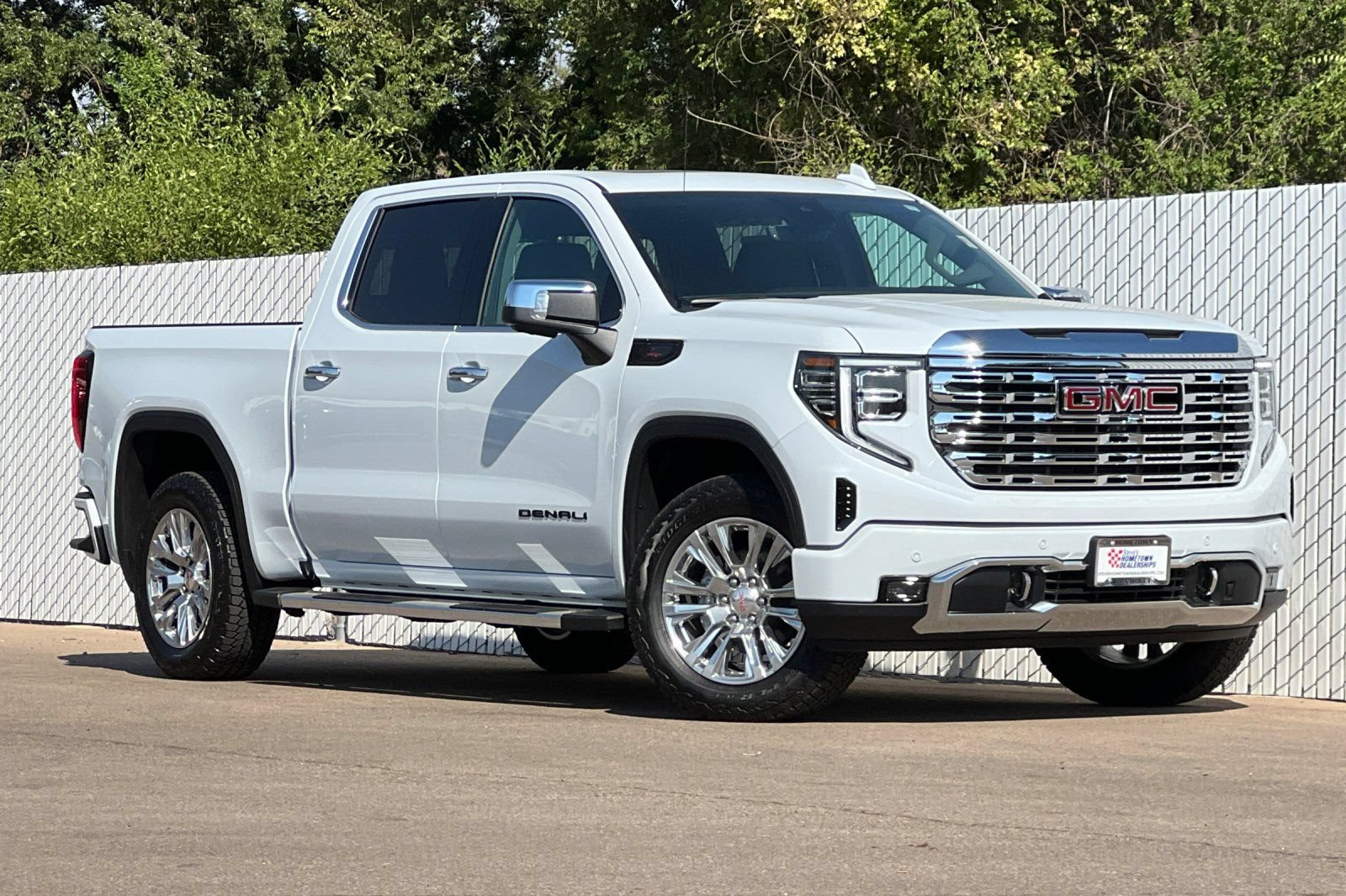 New 2026 GMC Sierra 1500 Denali w/ Technology Package AWD/4WD image 2