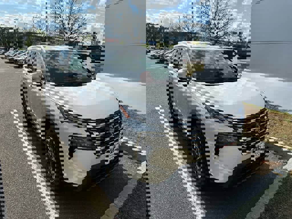New 2025 Nissan Rogue SV
