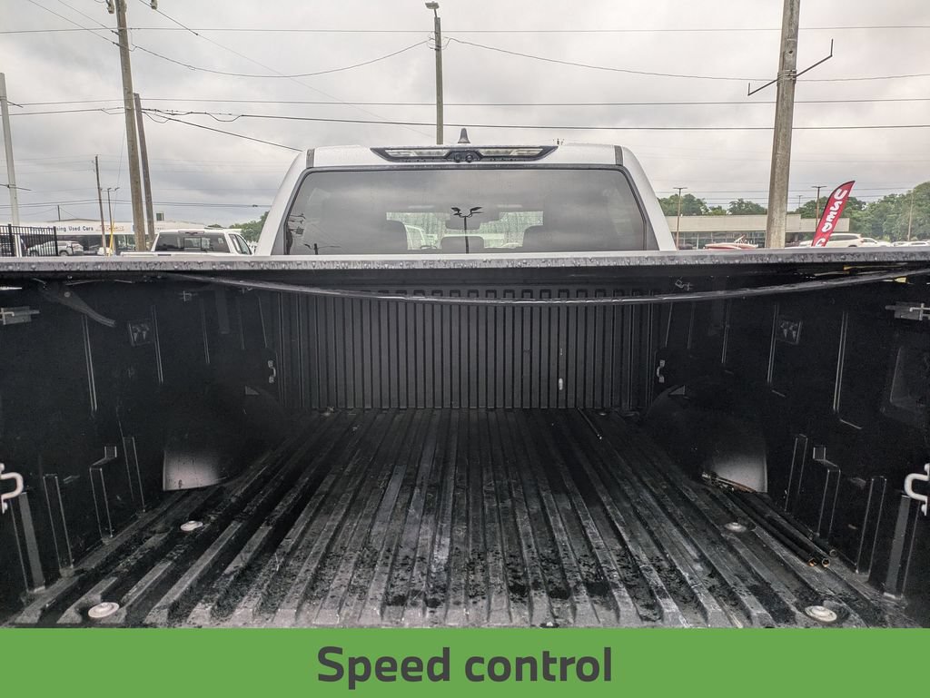 Used 2024 Toyota Tundra Limited AWD/4WD image 35
