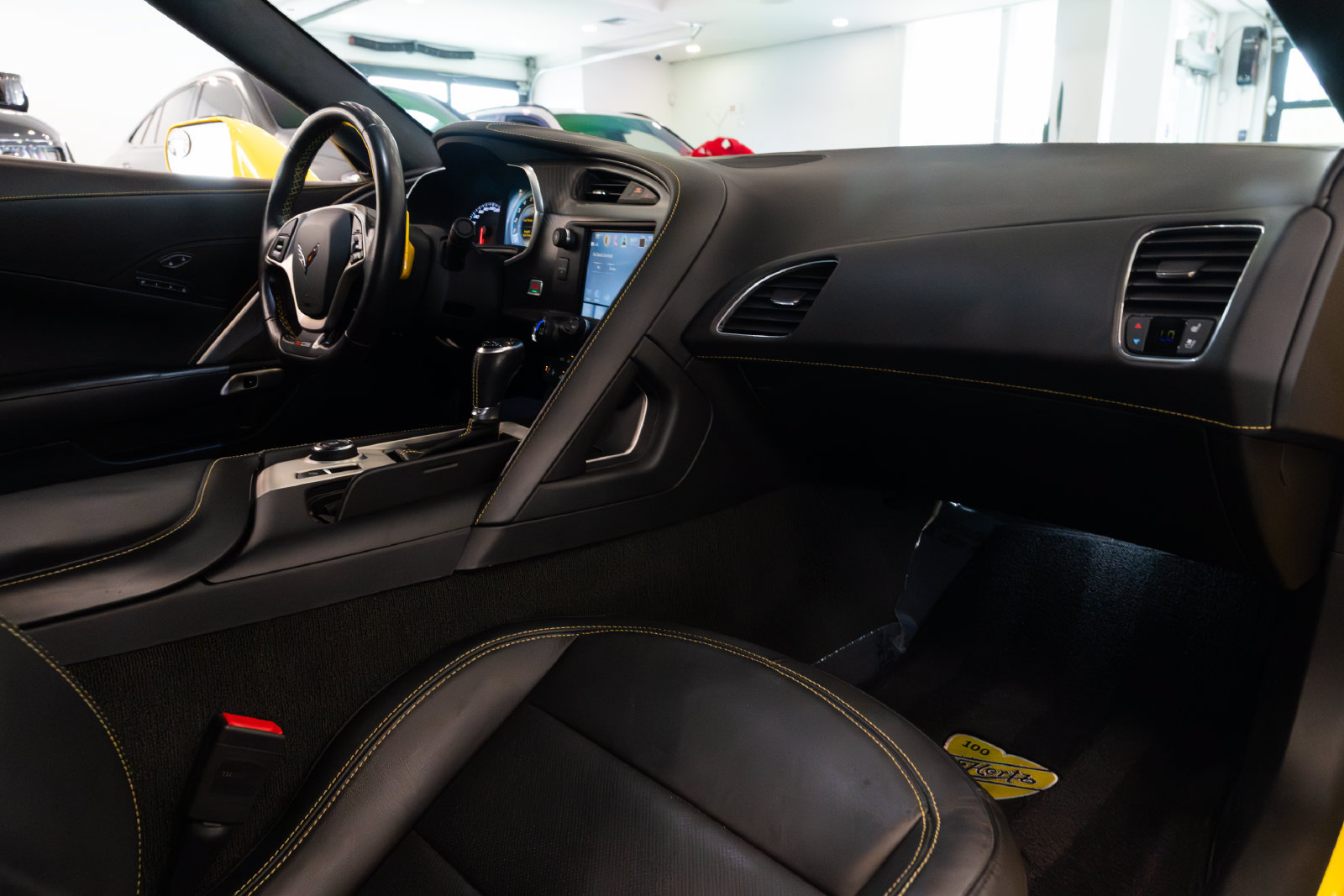 Used 2019 Chevrolet Corvette Z06 RWD image 24
