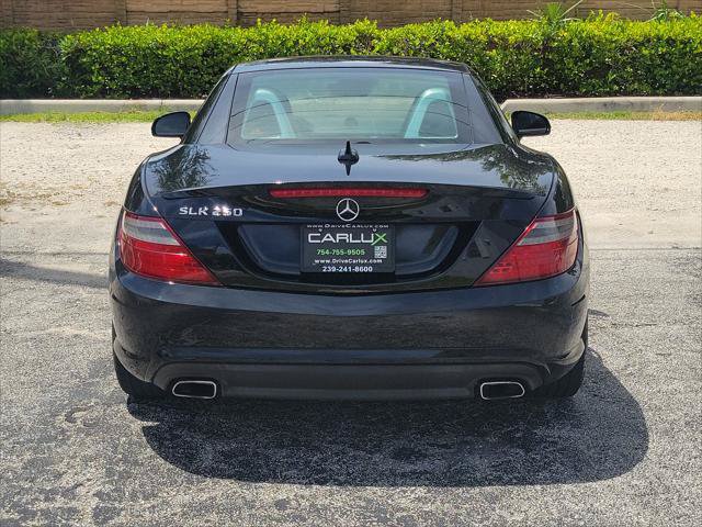 Used 2015 Mercedes-Benz SLK 250 w/ Premium Package image 6