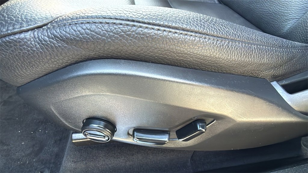 Certified 2024 Volvo XC90 T8 Plus w/ Protection Package Premier image 25