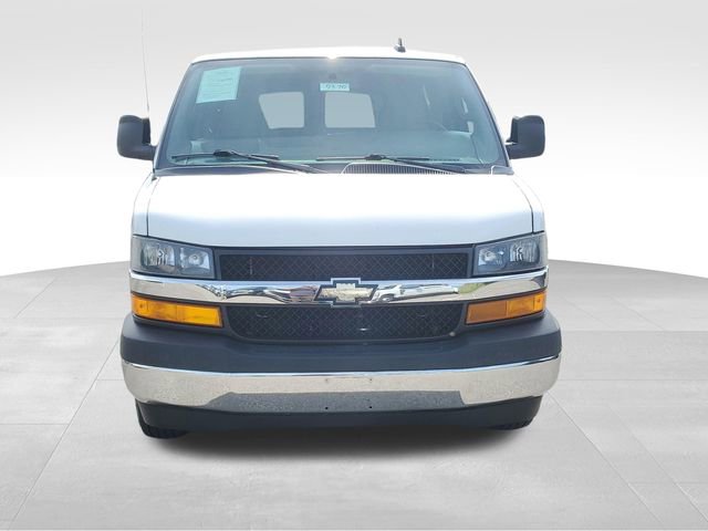 Used 2018 Chevrolet Express 3500 LT w/ LT Preferred Equipment Group RWD image 2