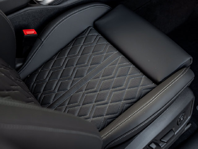 New 2026 Audi SQ5 Prestige AWD/4WD image 38