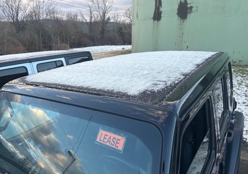 Used 2022 Jeep Wrangler Unlimited Rubicon 4xe w/ Cold Weather Group image 6