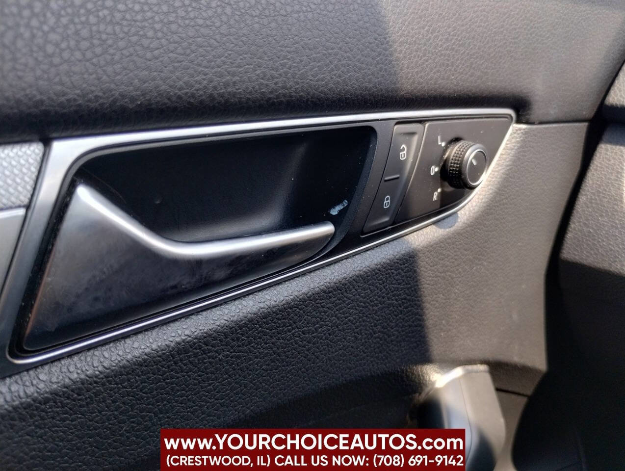 Used 2017 Volkswagen Passat 1.8T S image 28