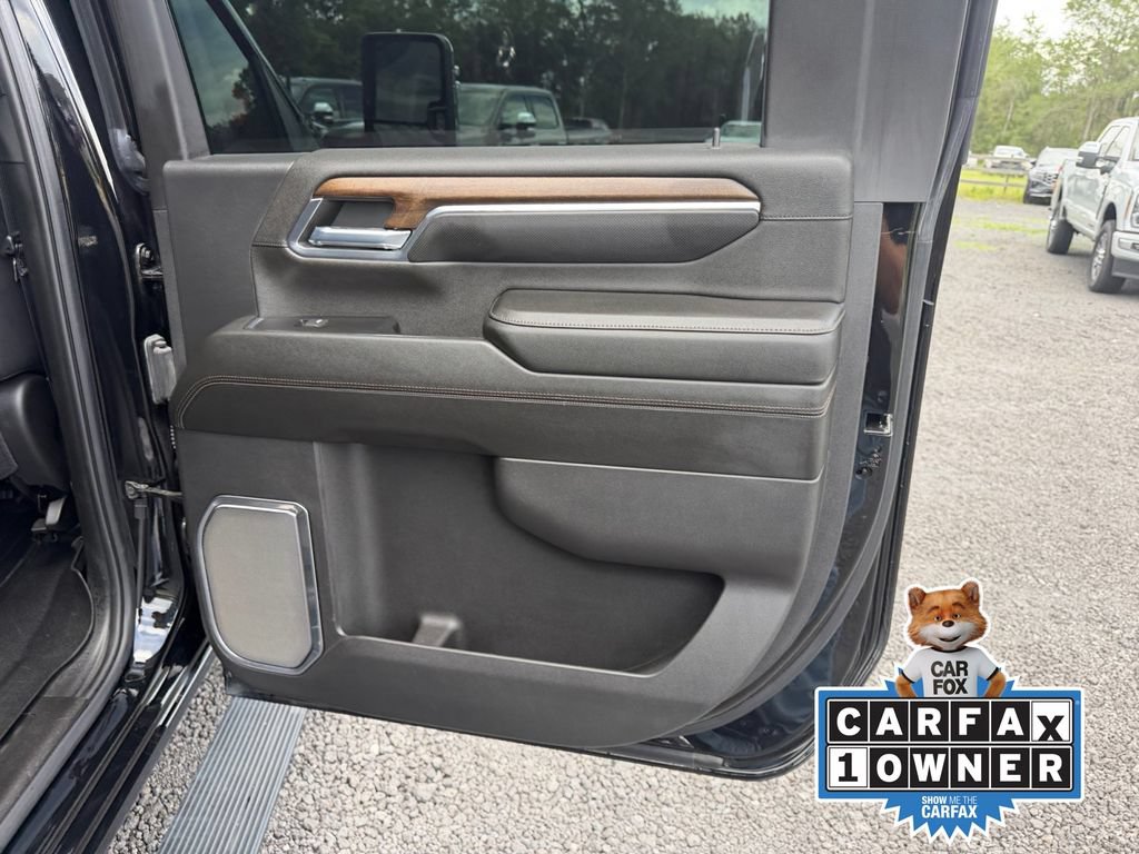 Used 2024 Chevrolet Silverado 2500 High Country w/ Technology Package AWD/4WD image 26