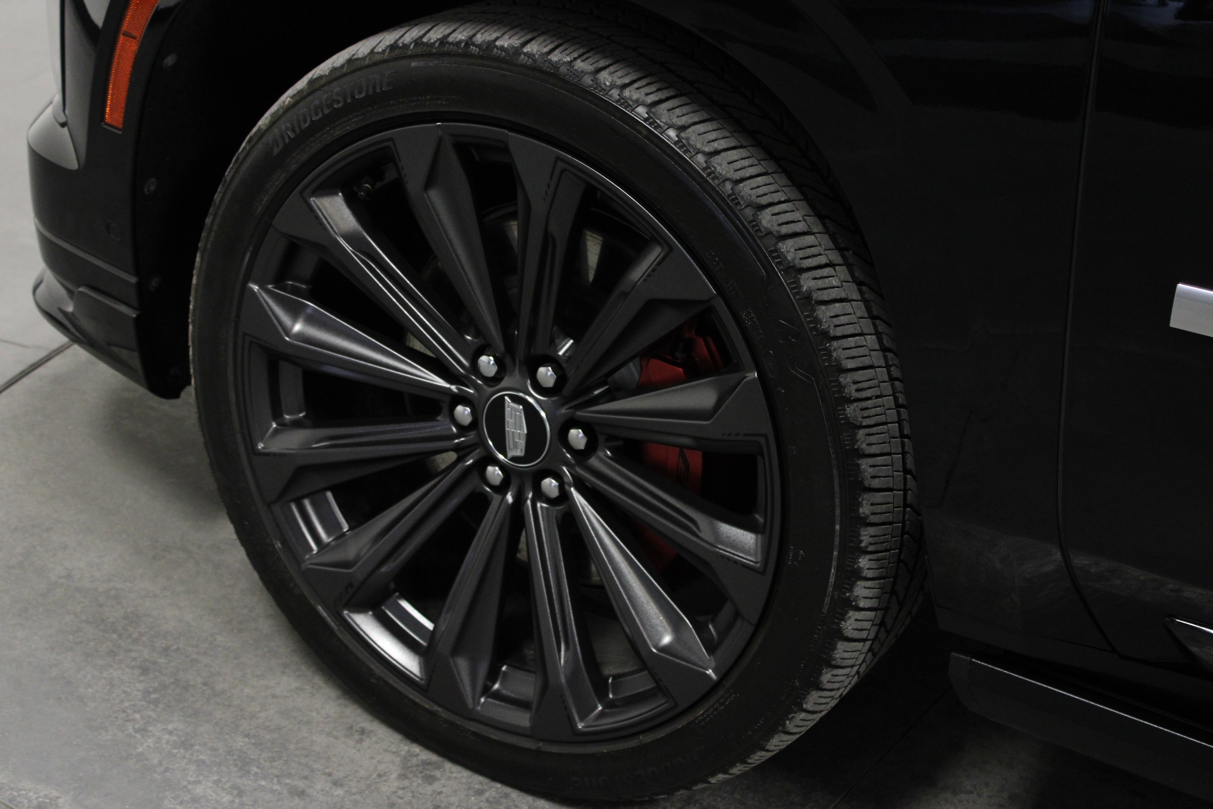 Used 2025 Cadillac Escalade V image 10