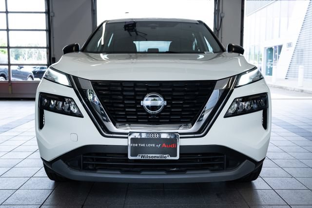 Used 2023 Nissan Rogue S AWD/4WD image 2