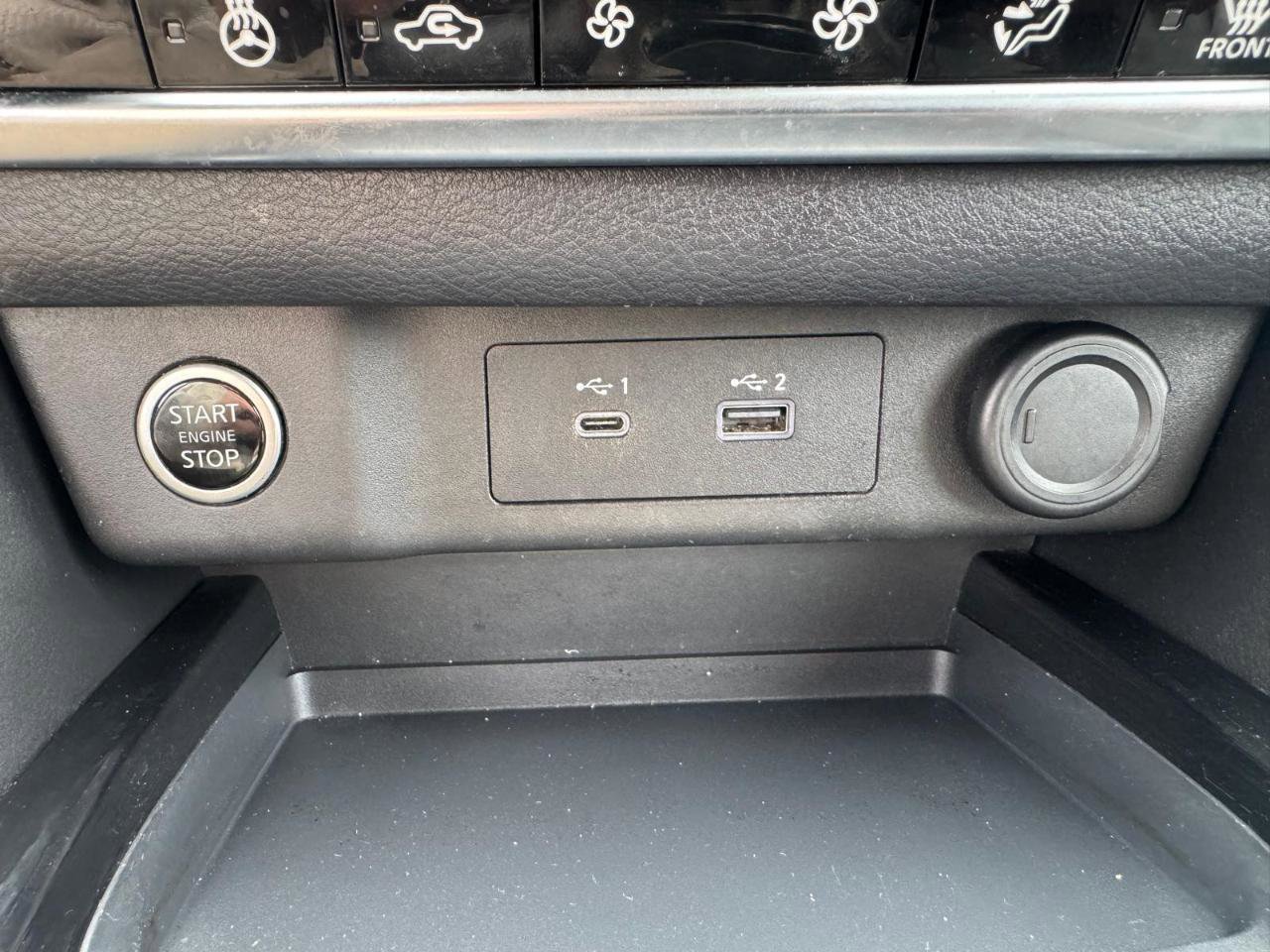 Used 2021 Nissan Rogue SV w/ Premium Package image 13