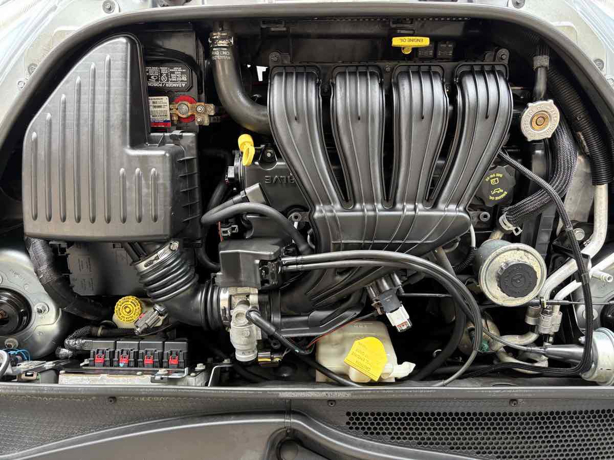 Used 2010 Chrysler PT Cruiser w/ Convenience Group image 29