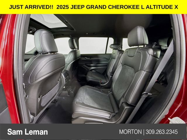 New 2025 Jeep Grand Cherokee L Altitude image 24