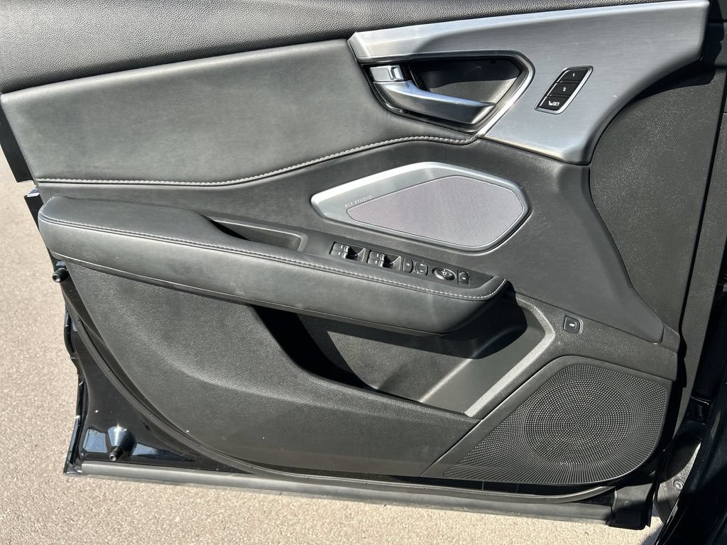 Used 2023 Acura RDX w/ Technology Package FWD image 23