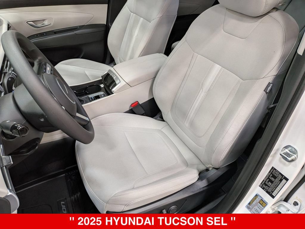 Used 2025 Hyundai Tucson SEL AWD/4WD image 13