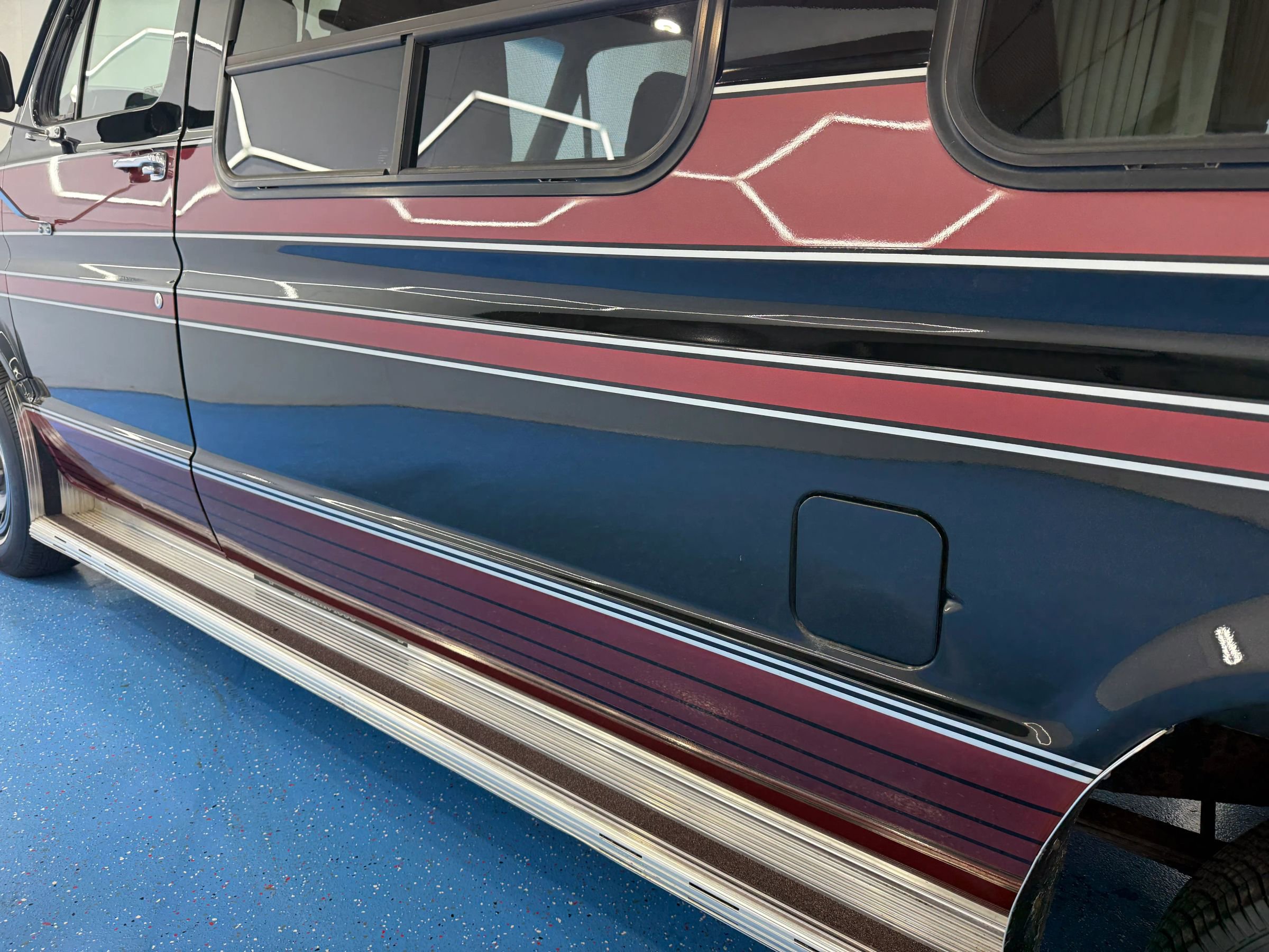Used 1988 Ford E-150 and Econoline 150 RWD image 50