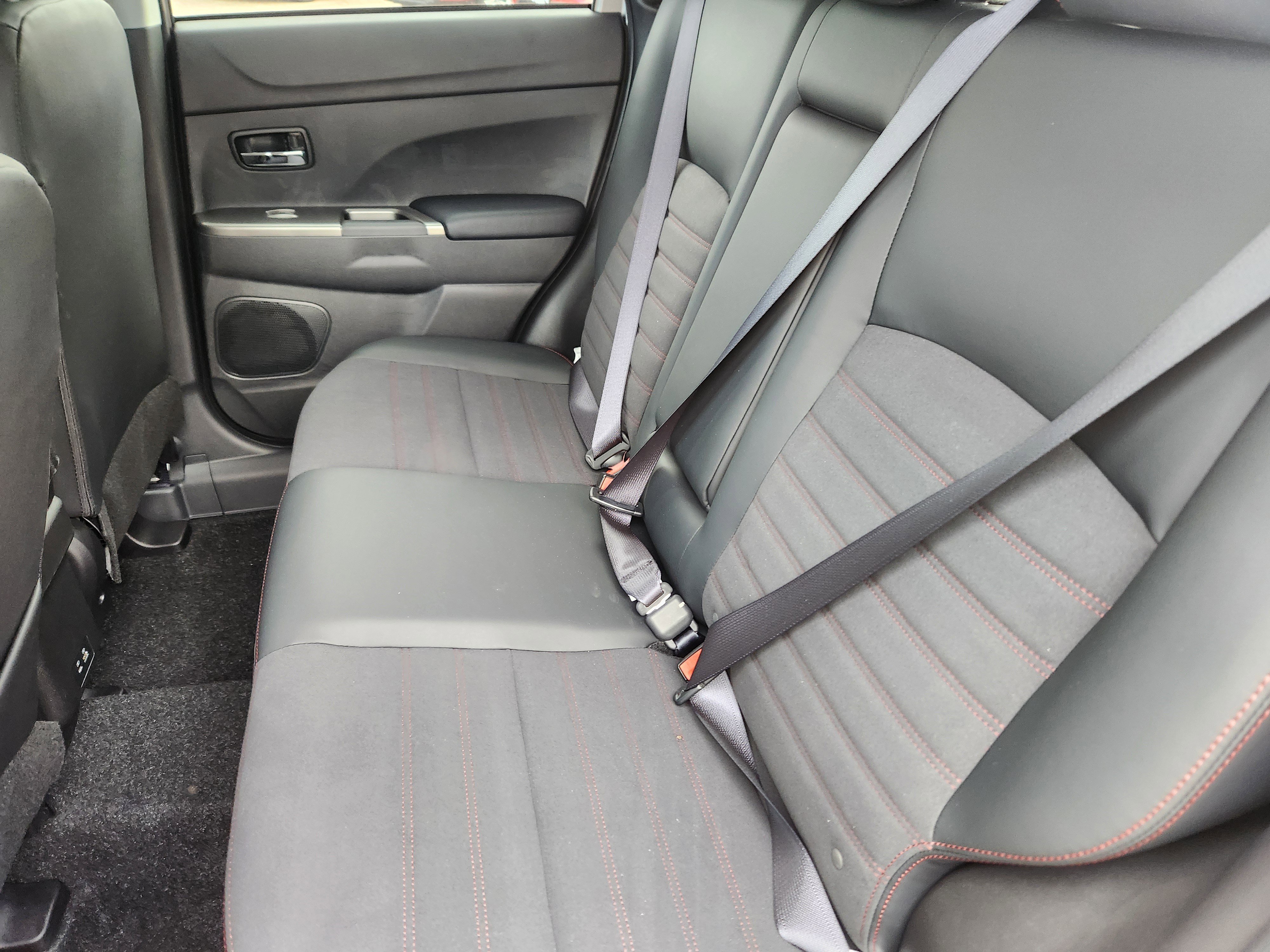 New 2025 Mitsubishi Outlander Sport SE image 21