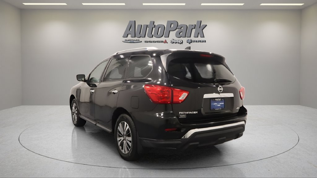 Used 2020 Nissan Pathfinder S AWD/4WD image 6