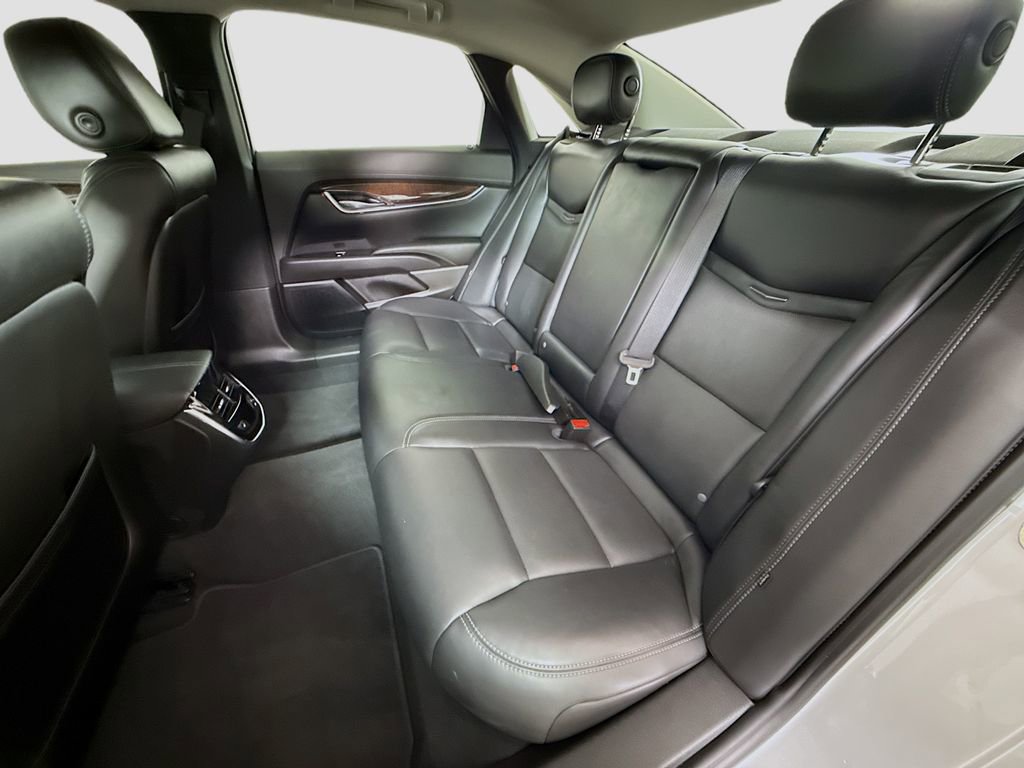 Used 2017 Cadillac XTS Luxury image 24