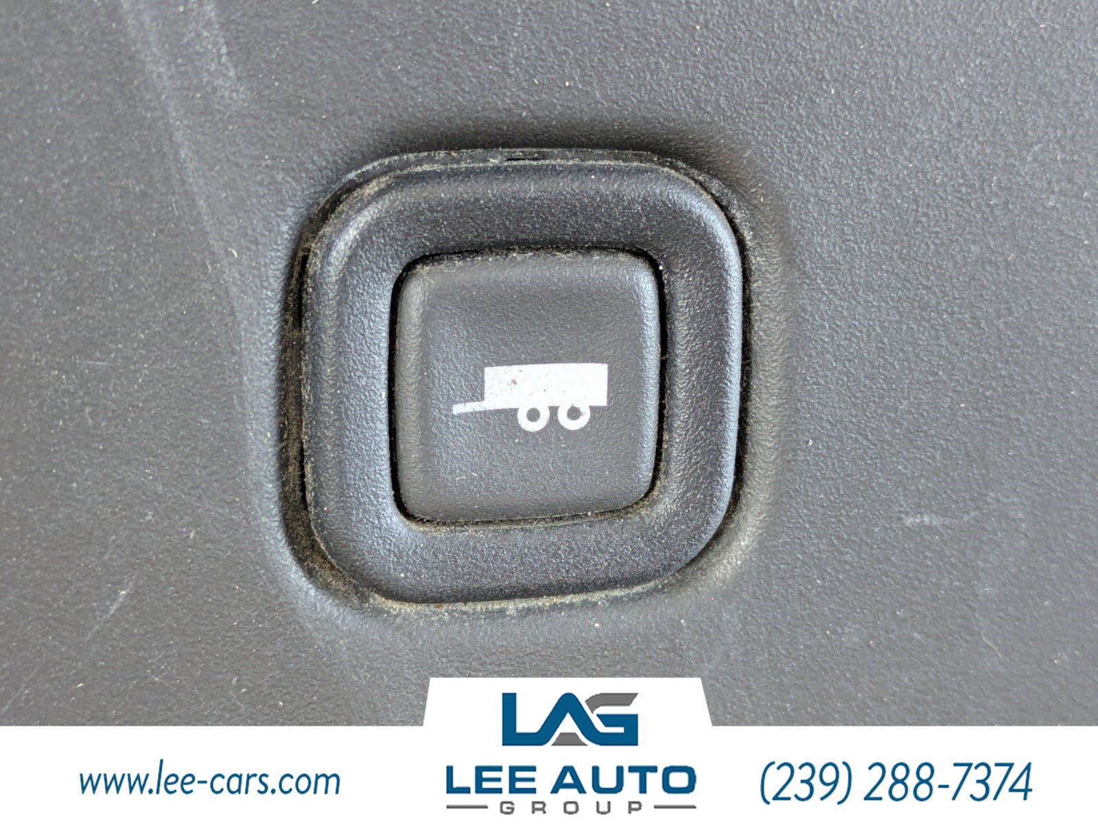 Used 2018 Chevrolet Express 2500 image 17