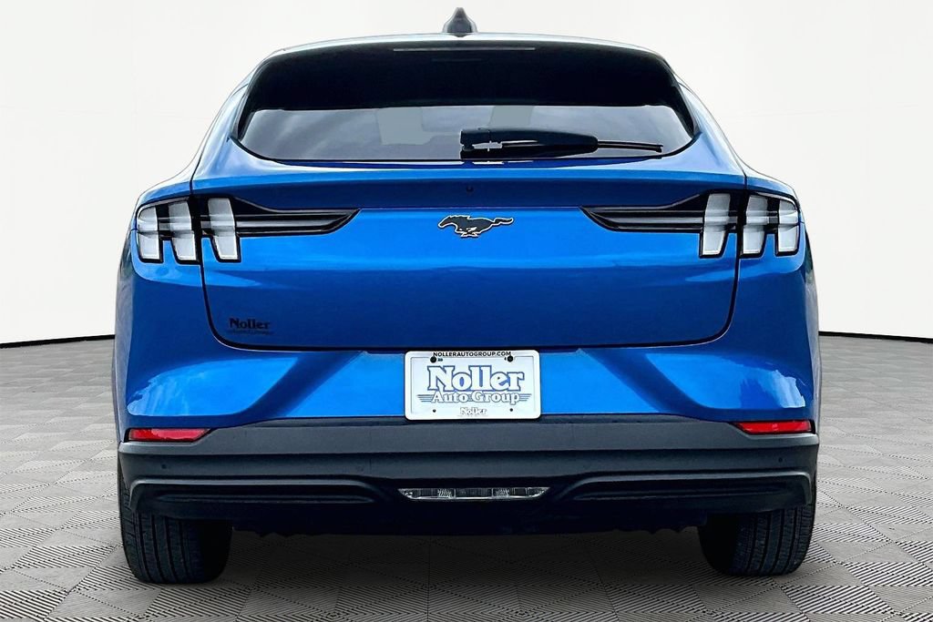 Used 2025 Ford Mustang Mach-E Premium AWD/4WD image 4