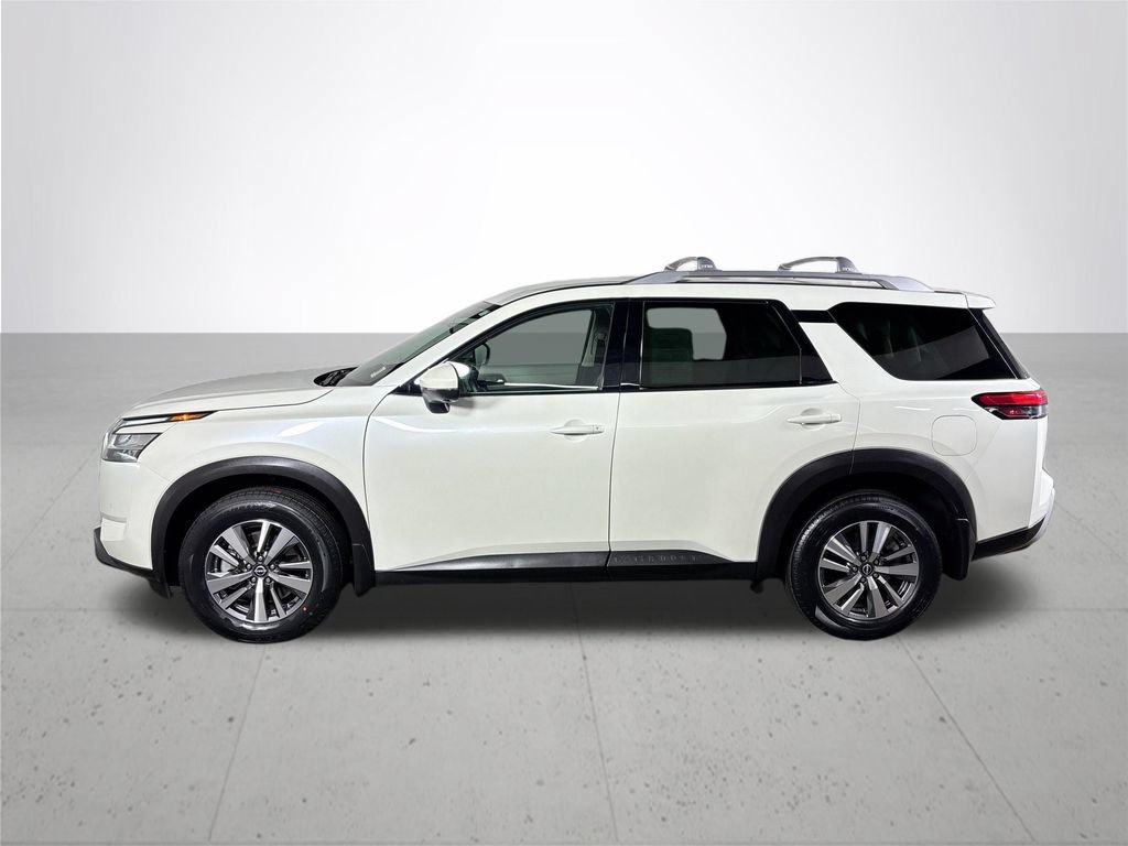 Used 2023 Nissan Pathfinder SL AWD/4WD image 9